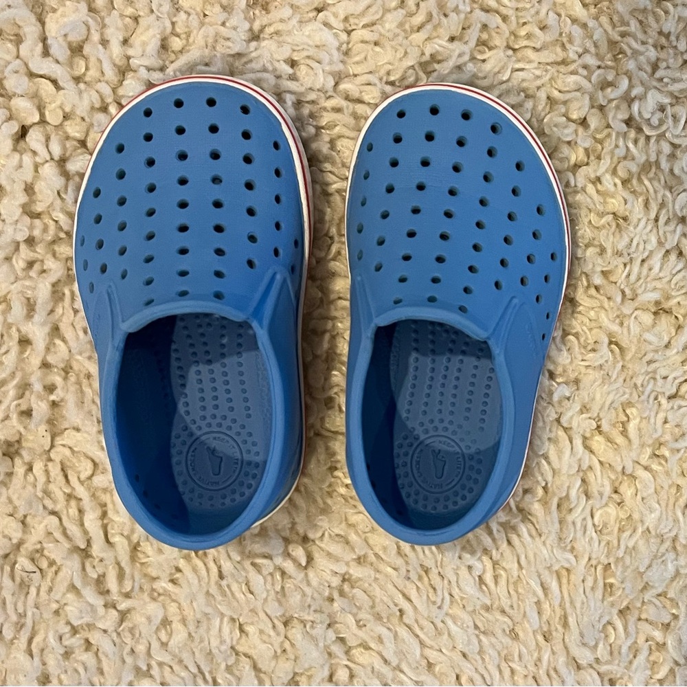 Native Shoes Miles Child Size 6